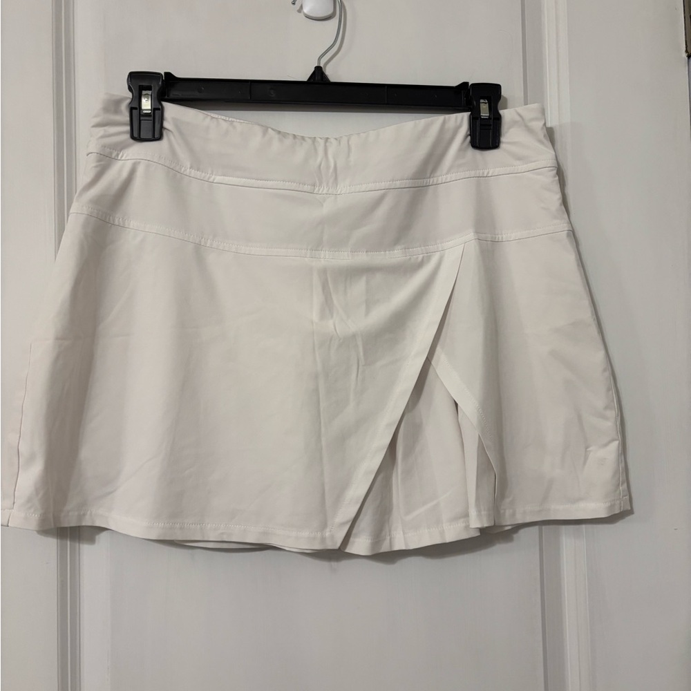 Athleta Cream Skort